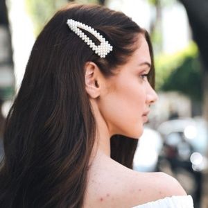 1 oversize pearl hair clip snap beads